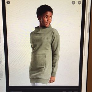 Gymshark so soft sweater khaki Marl color